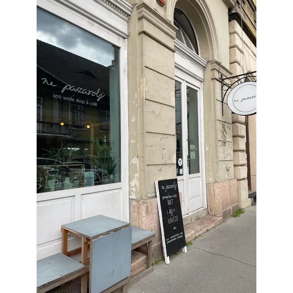 ne pazarolj - zero waste shop & café